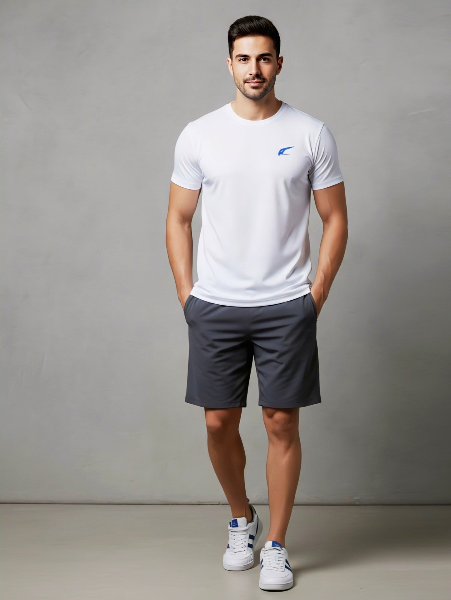 Sporty febric t-shirt.